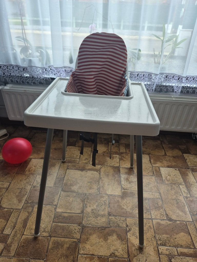 ANTILOP Hoge kinderstoel met blad en Steunkussen, Kinderen en Baby's, Ophalen, Zo goed als nieuw