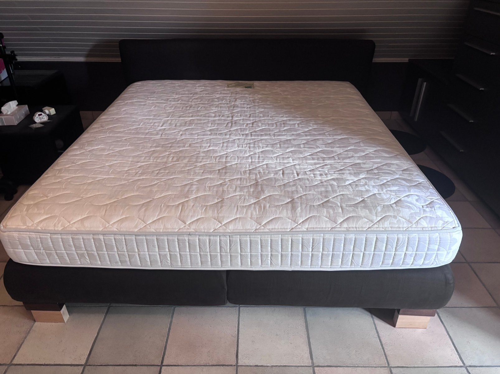 Lit boxspring 180x200 avec tête de lit, Maison & Meubles, Enlèvement, Utilisé, 180 cm, 200 cm