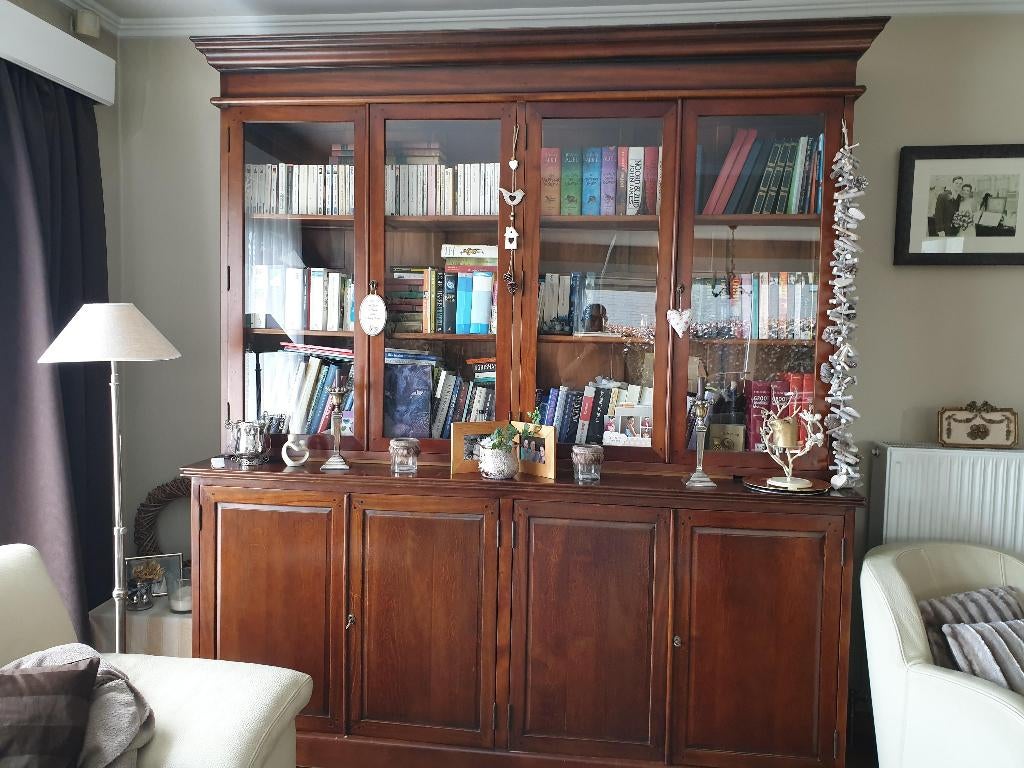 Prachtige mahoniehouten bibliotheek, Ophalen