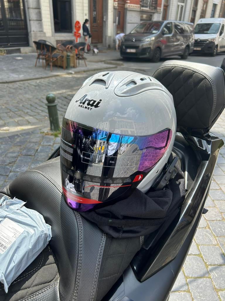Casque Arai Gris Nardo avec intercom et livraison, Motoren, Kleding | Motorhelmen, Ophalen of Verzenden
