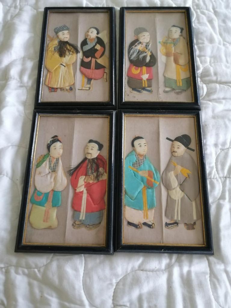 8 Chinese kostuums van zijden applique trapunto Made China, Antiek en Kunst, Ophalen of Verzenden