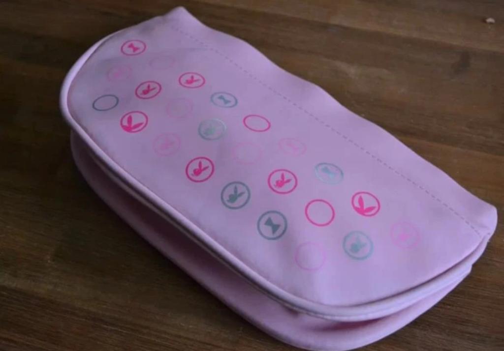 nieuwe trendy make-up tasje van playboy maar kan ook gebruik, Handtassen en Accessoires, Tassen | Damestassen, Verzenden, Bruin