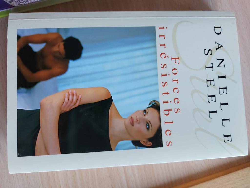 Danielle Steel - Forces irrésistibles, Enlèvement, Comme neuf, Danielle Steel