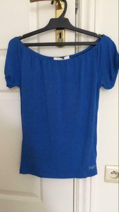 2 t shirts 7 am( Riverwoods)small, Blauw, Ophalen of Verzenden, Zo goed als nieuw, Korte mouw