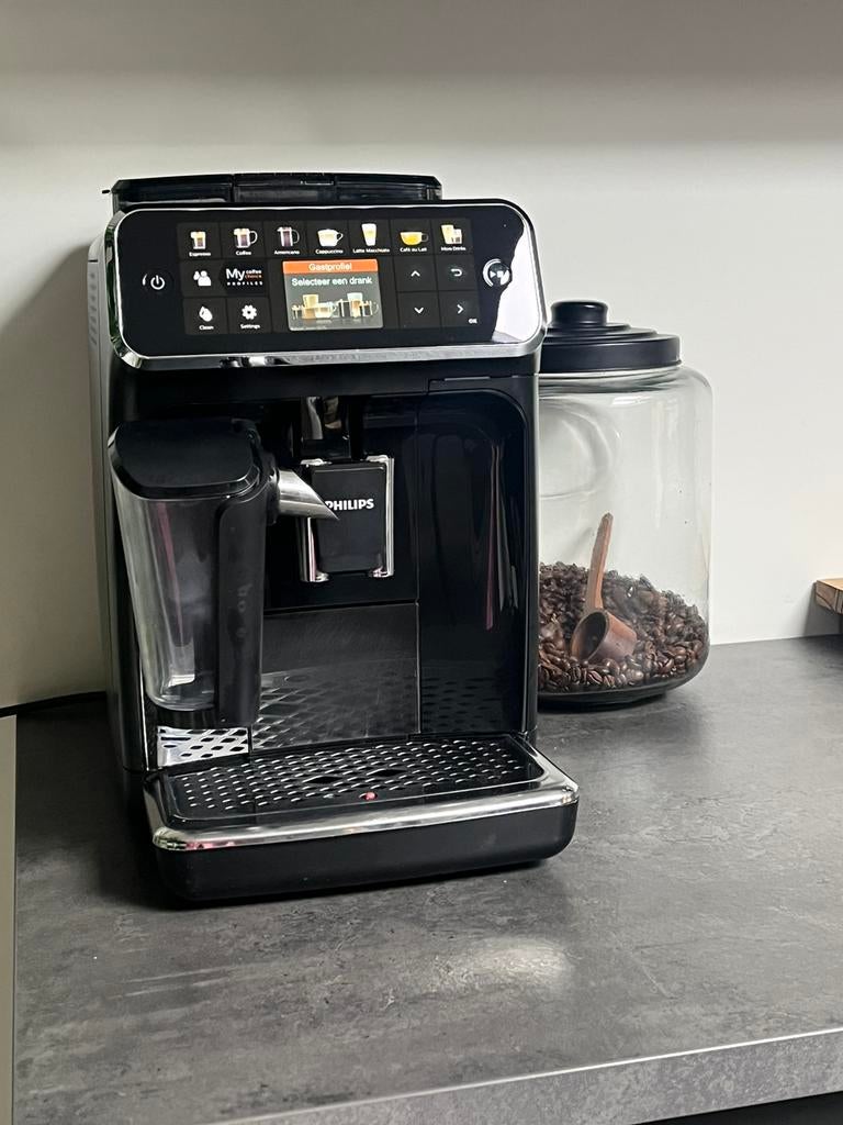 PHILIPS Machine expresso LatteGo, Elektronische apparatuur, Koffiezetapparaten, Ophalen, Koffiebonen