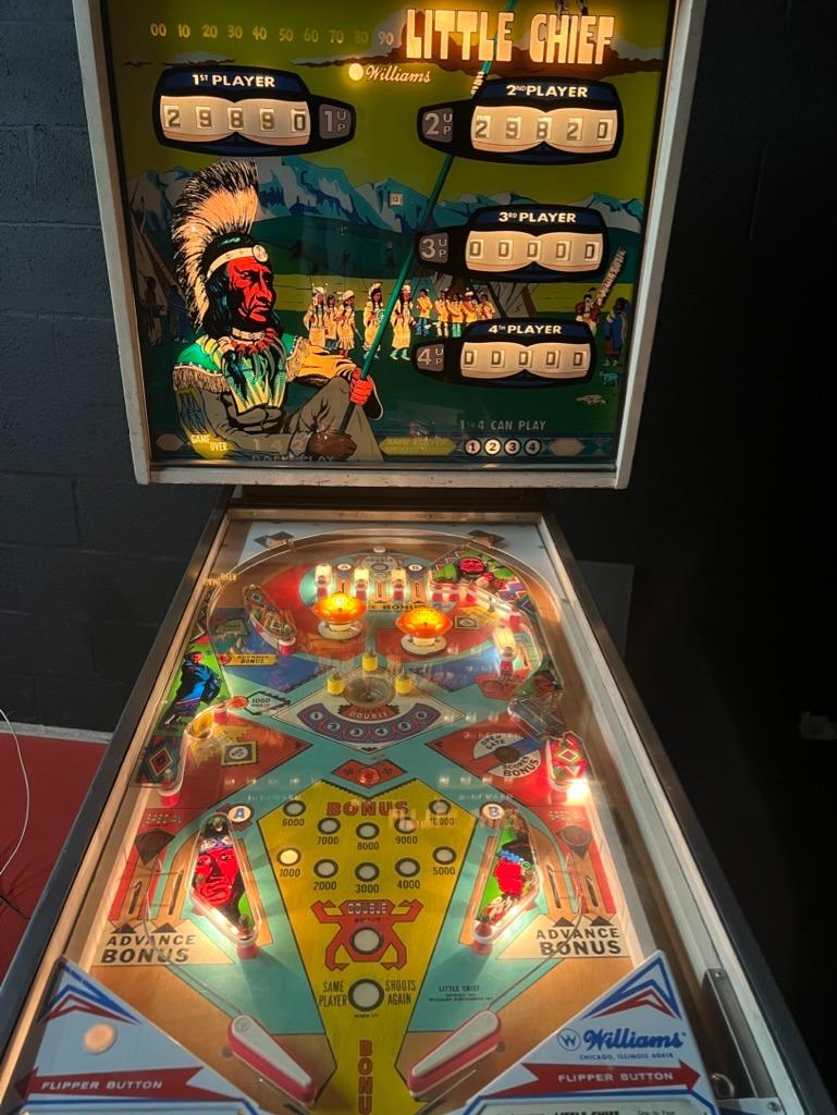 Little Chief Pinball Machine (Williams, 1975), Mécanique, Flipper (jeu), Williams, Enlèvement