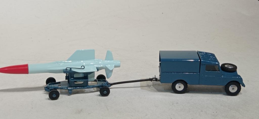 CORGI TOYS LAND ROVER+ THUNDERBIRD GUIDE MISSILE, Hobby & Loisirs créatifs, Voitures miniatures | 1:43, Utilisé, Autres types