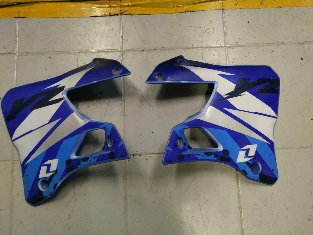 yamaha yz250 van '99-'01  set radiator kappen, Enlèvement ou Envoi, Utilisé