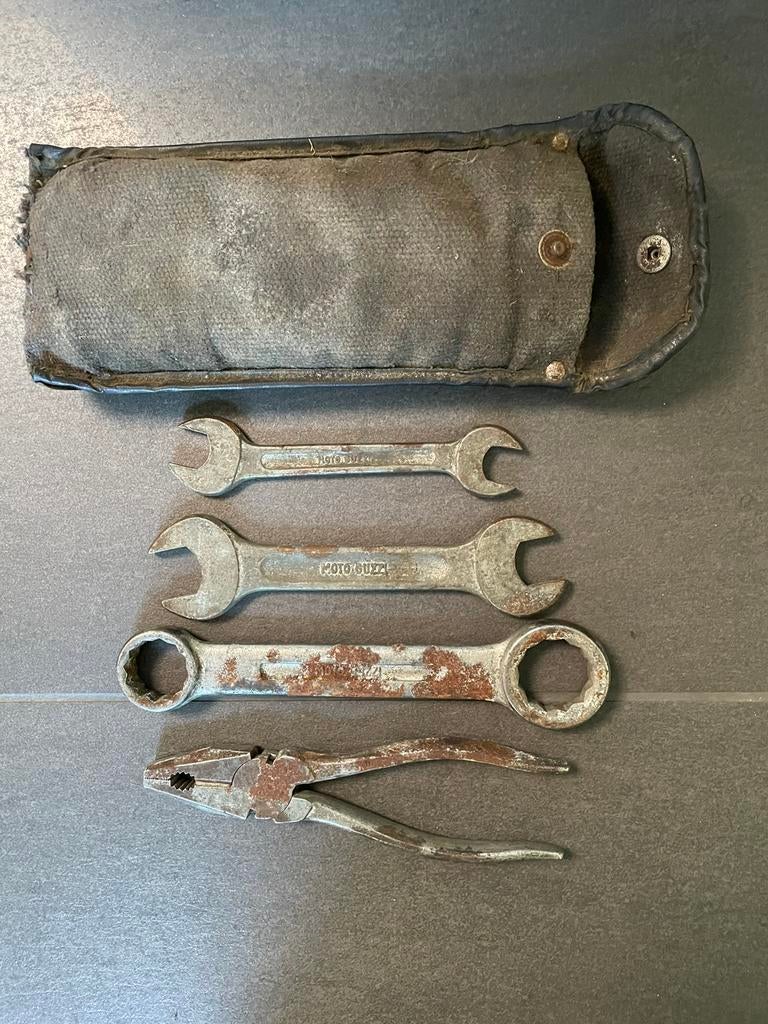 Vintage motor gereedschap Moto Guzzi, Ophalen of Verzenden