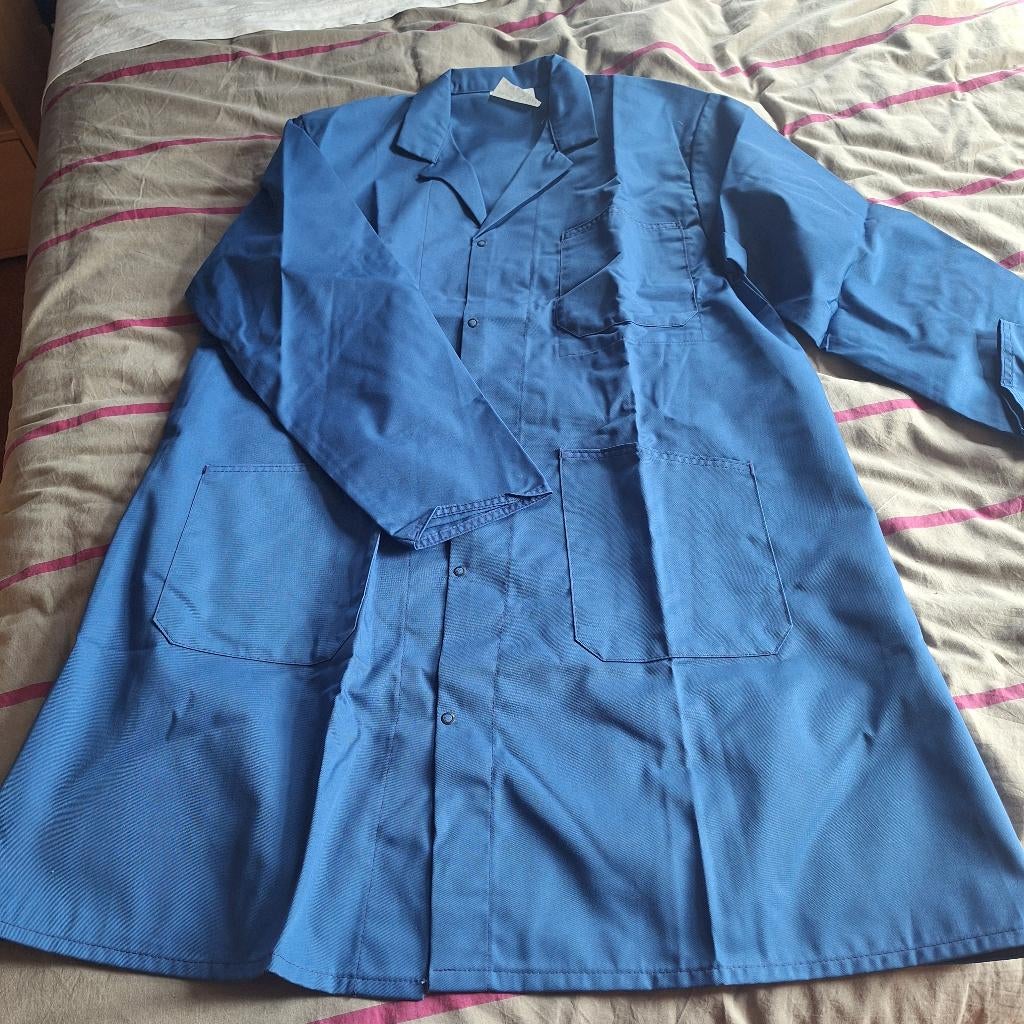 Tablier cache-poussière bleu taille 54, Enlèvement ou Envoi, Neuf, Bleu, Autres types