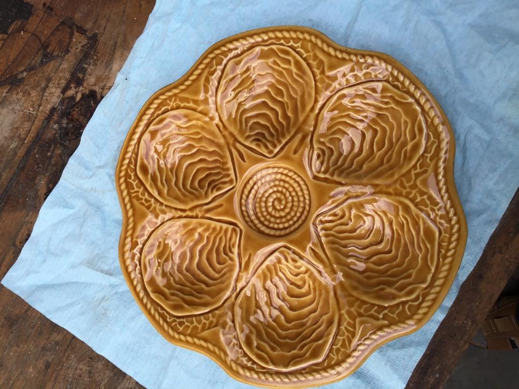 Assiette à huîtres Boch keralux, Enlèvement