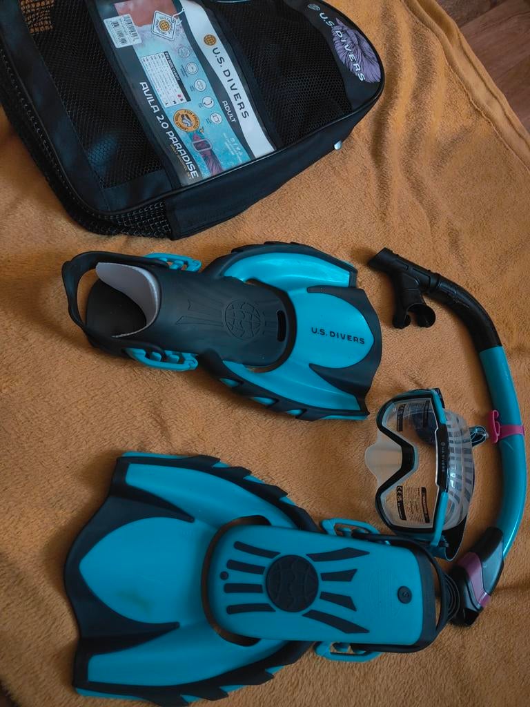 Kit de plongée à vendre. Nouveau, Enlèvement ou Envoi, Neuf, Ensemble de tuba