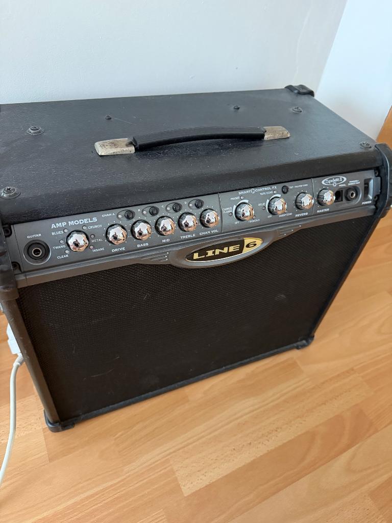 Line6 amp, Musique & Instruments, Enlèvement, Utilisé