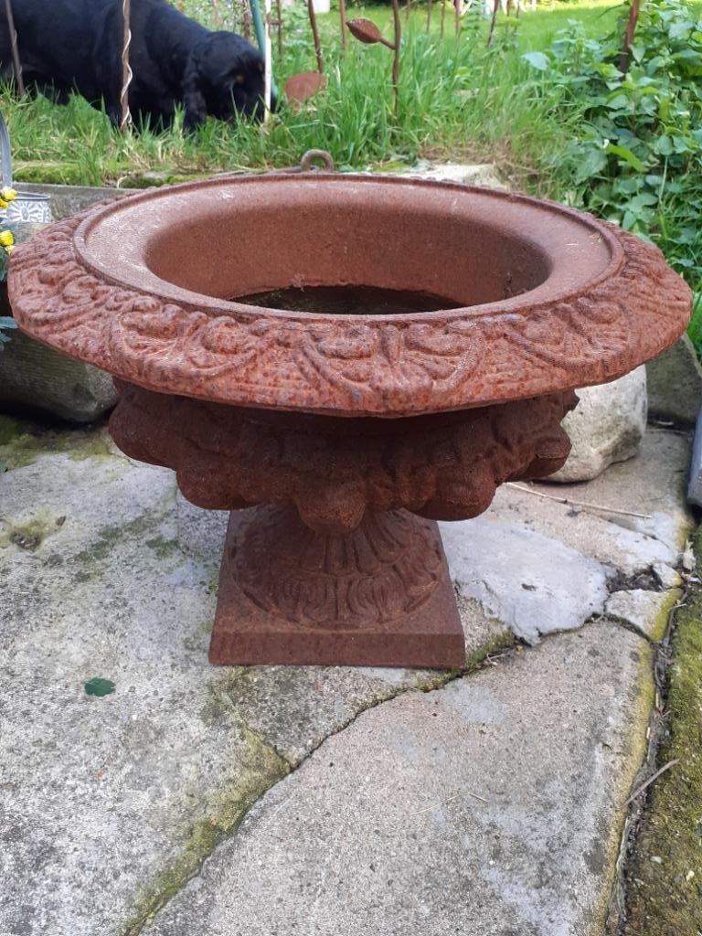 SUPERBE VASQUE EN FONTE, Enlèvement, Comme neuf