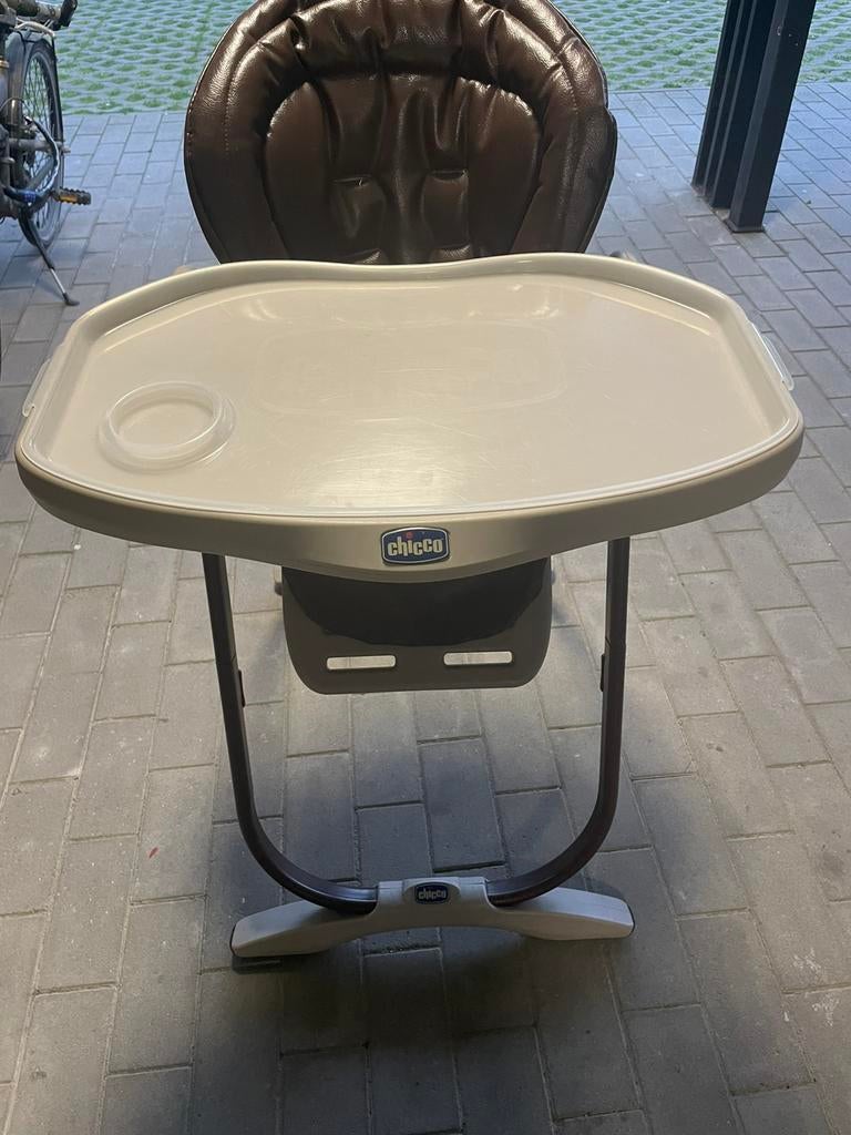 Eetstoel zo goed als nieuw merk Chicco, Enlèvement ou Envoi, Comme neuf