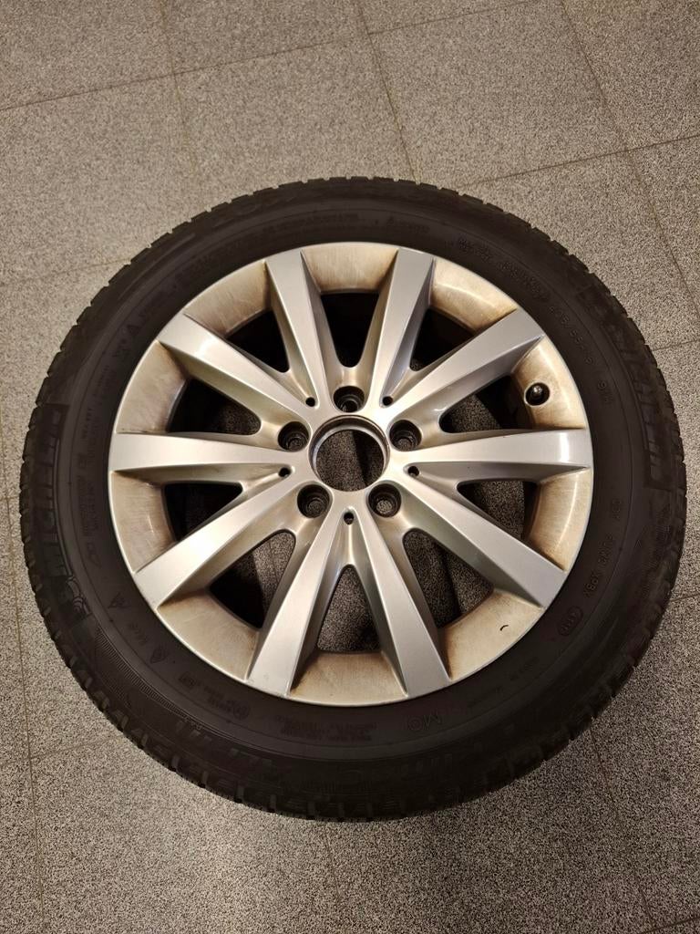 Winterset 4 wielen Mercedes b-klasse, Auto-onderdelen, Banden en Velgen, Ophalen, Gebruikt, 16 inch, Banden en Velgen