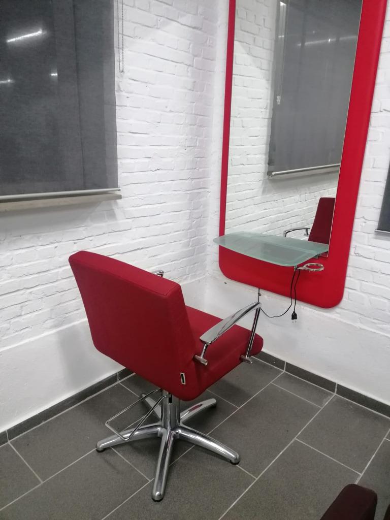 Set van Kappersstoel AGV GIADA + Kaptafel AGV INKA rood, Handtassen en Accessoires, Uiterlijk | Haarverzorging, Ophalen, Zo goed als nieuw