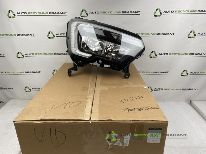 Phare droit d'un Renault Master, -, 3 mois de garantie, Utilisé, -
