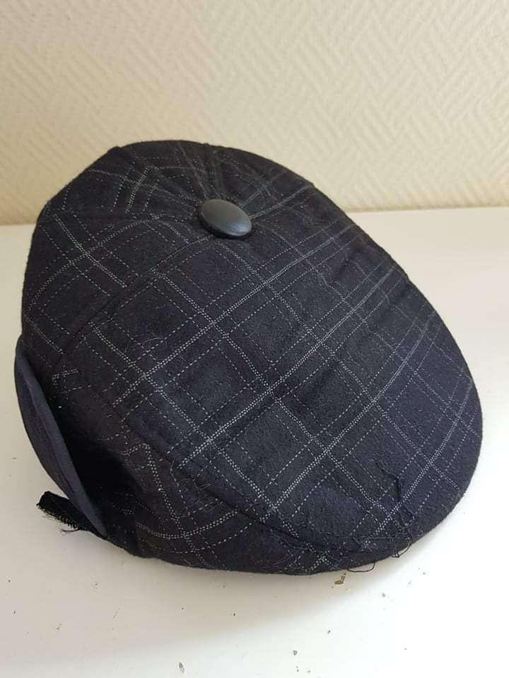 Nieuwe warme pet met oorkleppen maat 58, Ophalen of Verzenden, Nieuw, 58 of 59 cm (L, 7¼ of ⅜ inch), Pet
