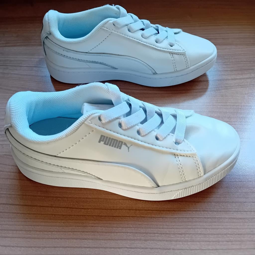 Witte sneakers Puma - maat 29, Ophalen, Zo goed als nieuw