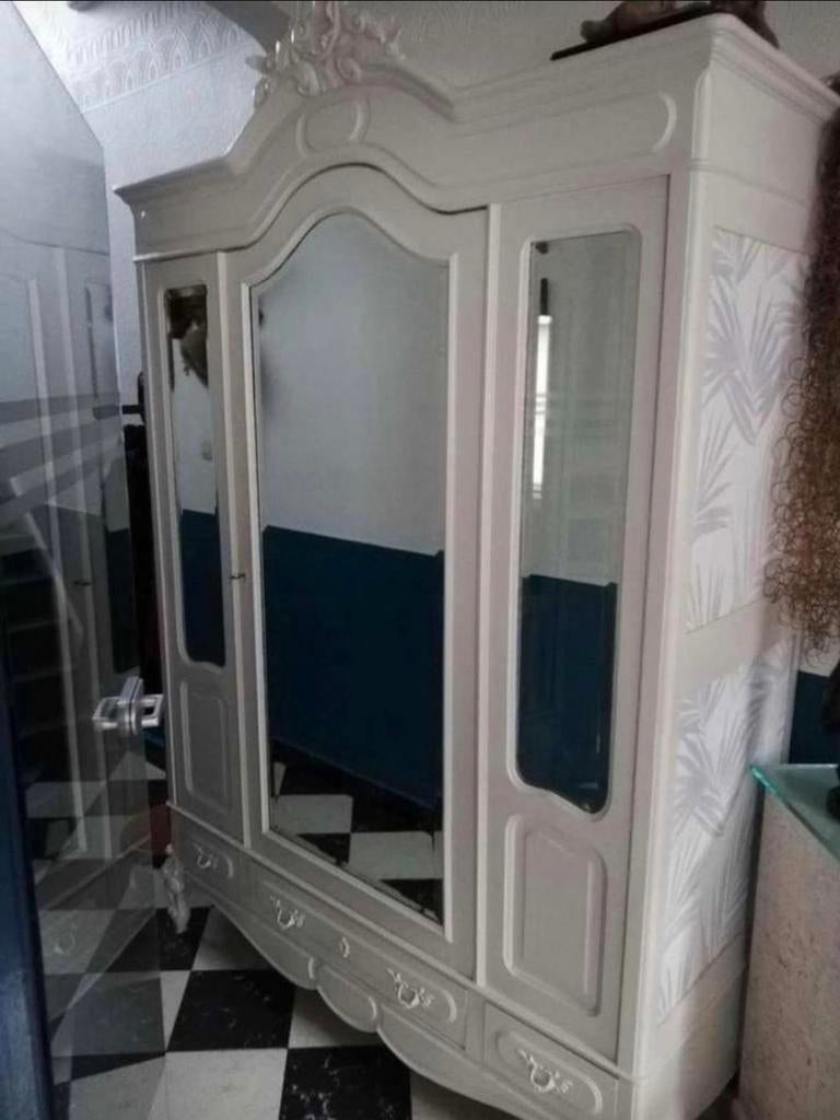 Antieke kledingkast wit met spiegel, Huis en Inrichting, Ophalen