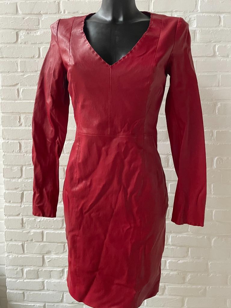 Weinig gedr rood lederen kleed Luc.Duchene mt M/38, Rouge, Taille 38/40 (M), Au-dessus du genou, Comme neuf