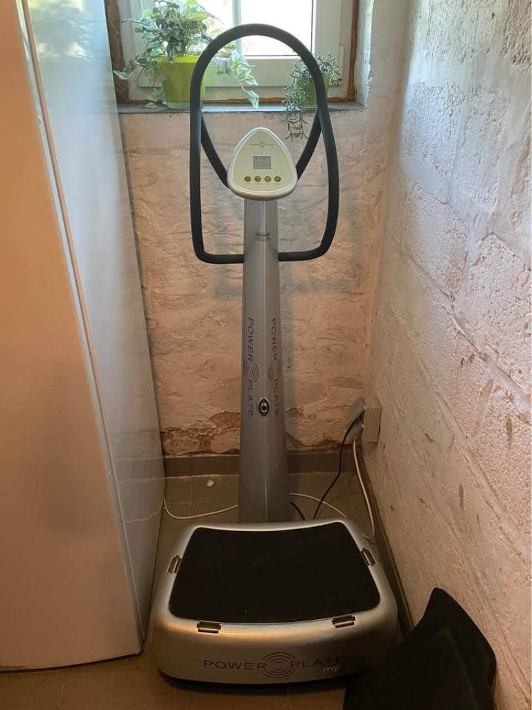 Plateforme vibrante Power Plate My3, Ophalen, Zo goed als nieuw, Trilplaat