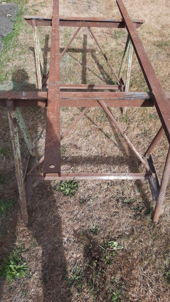 Sterke schragen + legijzers, Ophalen, Zo goed als nieuw