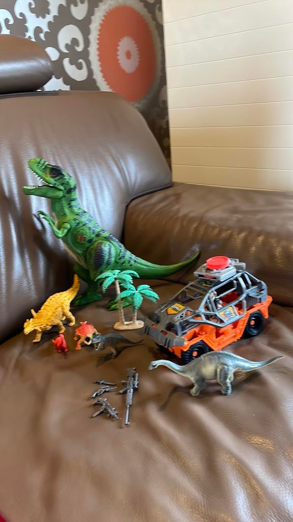 Speelset dino’s - dino valley, Ophalen, Gebruikt
