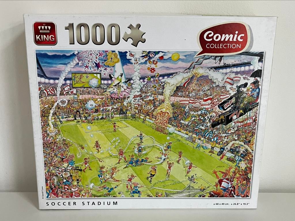 King - Comic - 1000st - voetbalstadion, Enlèvement ou Envoi, 500 à 1500 pièces, Comme neuf, Puzzle