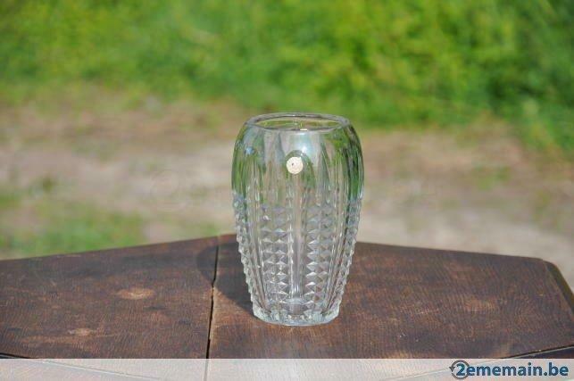 ancien vase bombé en verre marque SG