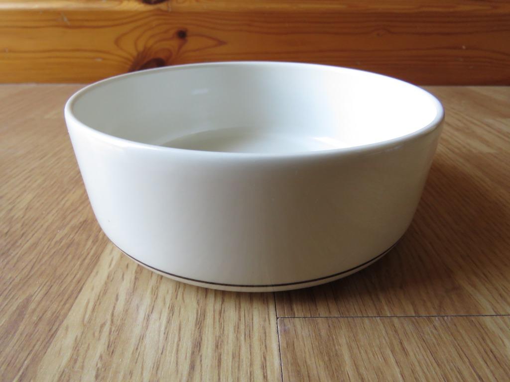 bol Villeroy & Boch modéle Design Naif en porcelaine, Enlèvement ou Envoi, Comme neuf, Porcelaine, Récipient(s)