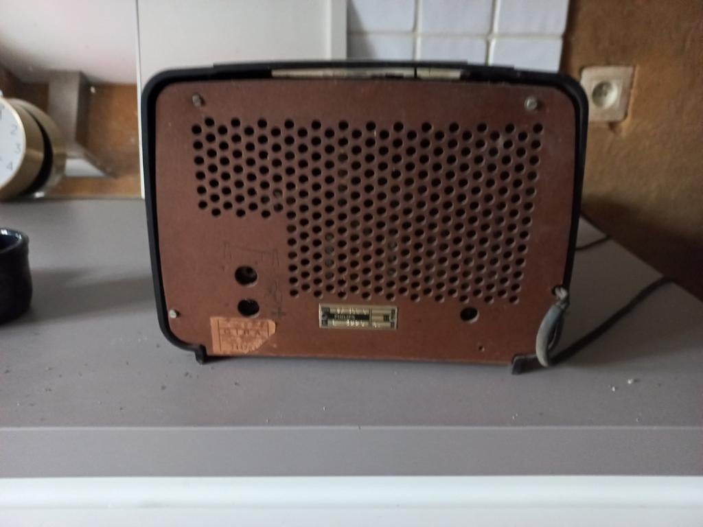 Radio, Enlèvement