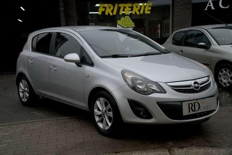 OPEL CORSA 1,4CC*AIRCO*12 MAANDEN GARANTIE, Euro 5, 1398 cc, 4 cilinders, Zwart