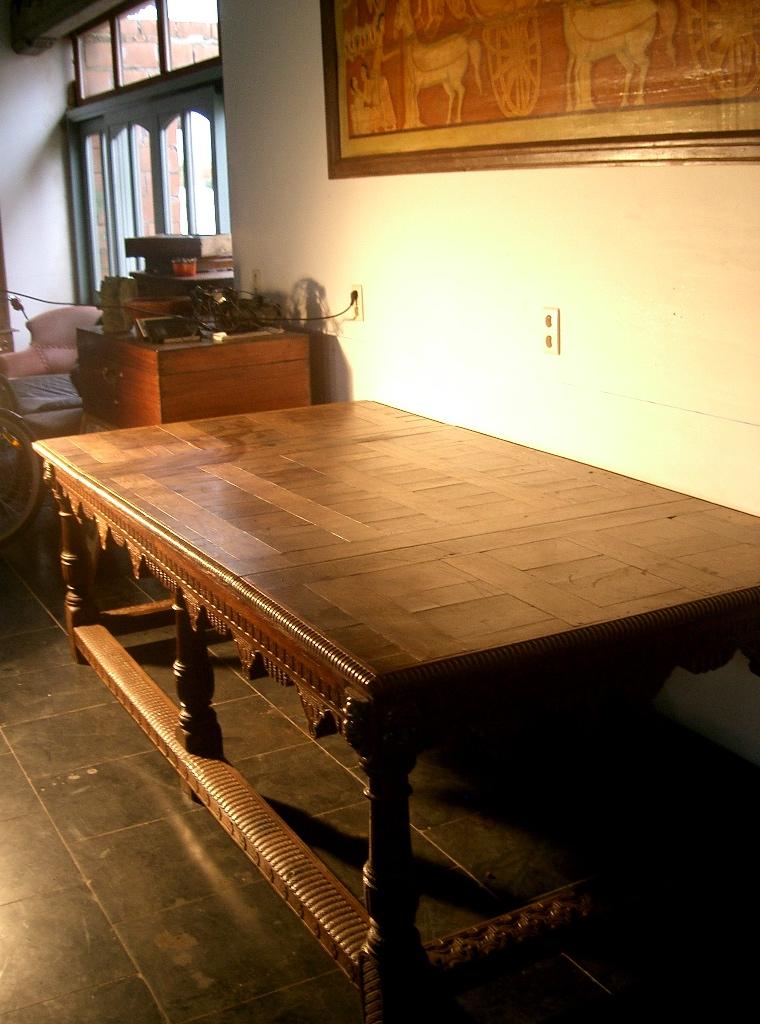 Unieke, antieke eiken tafel met inlegwerk 17de eeuws, Antiek en Kunst, Ophalen