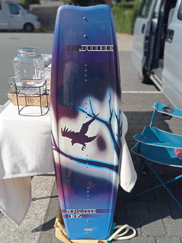WAKEBOARD, spade, 132cm, in goeie staat., Watersport en Boten, Wakeboarden, Ophalen, Gebruikt, Board