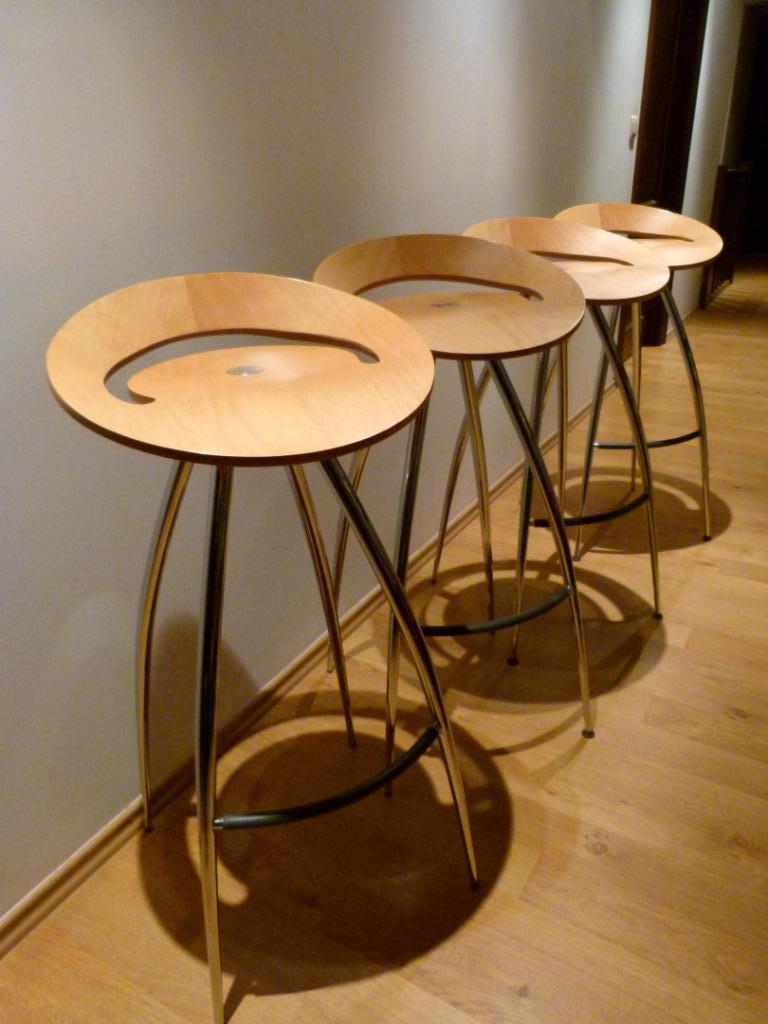 MAGIS LYRA designkruk uit de jaren 90, Huis en Inrichting, Ophalen, Met voetsteun, 60 tot 90 cm, Hout