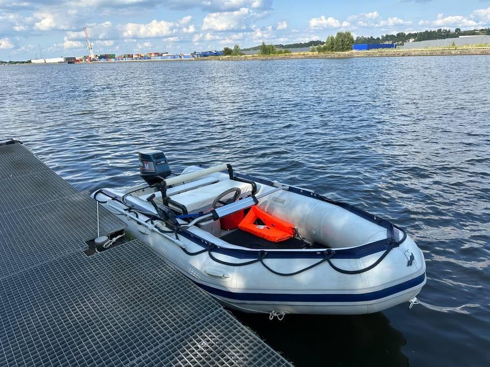 bateau pneumatique Zodiac  4.2 M  mercury, Enlèvement, Utilisé, Aluminium