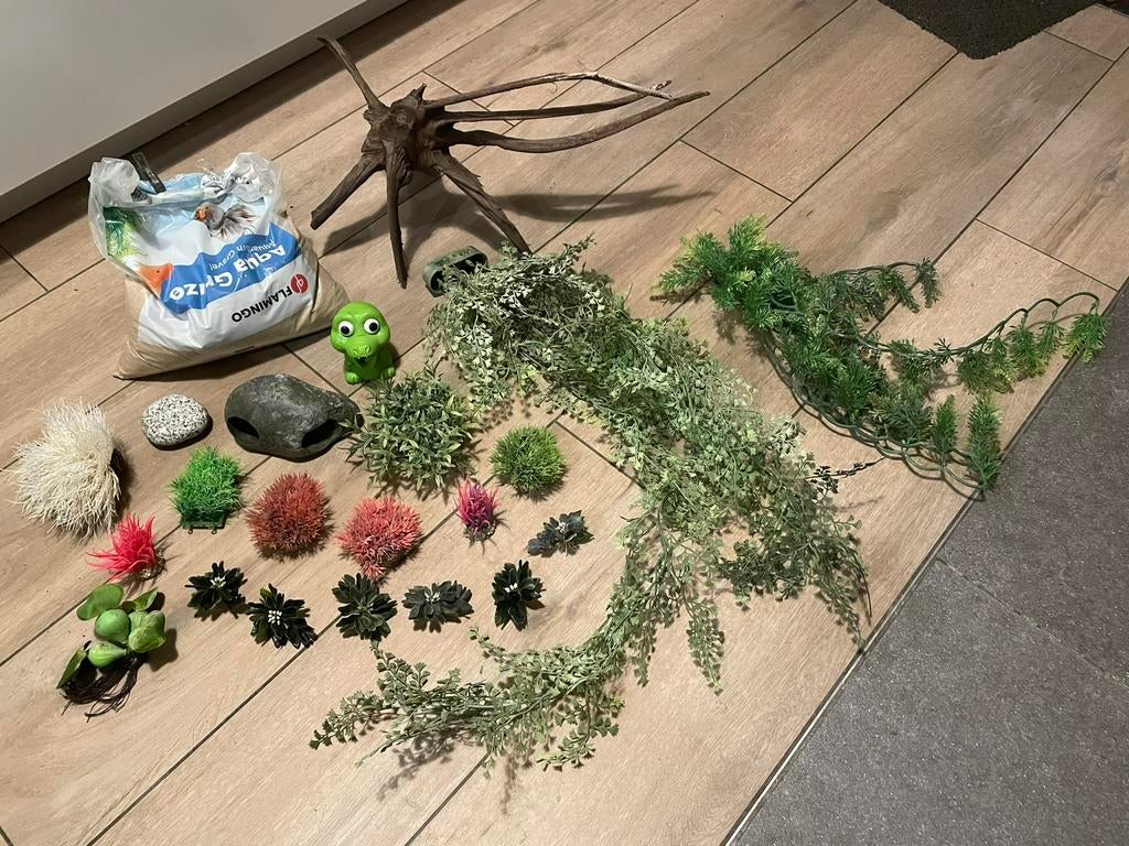 Pakket aquarium decoratie, Ophalen, Zo goed als nieuw