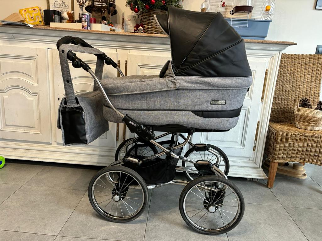 Kinderwagen 3in1 BÈBÈCAR, Kinderen en Baby's, Ophalen, Zo goed als nieuw, Kinderwagen