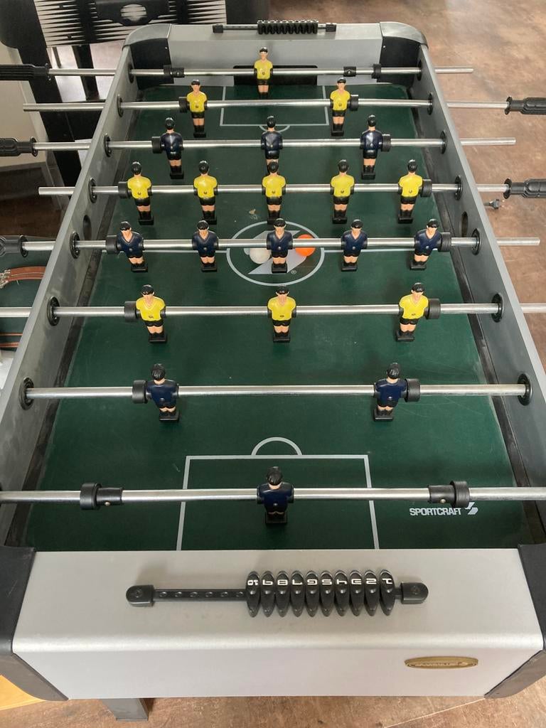 Tafelvoetbal + Airhockey – Goed voor onderdelen / hobby, Ophalen, Gebruikt