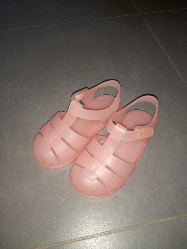 Badsloefjes zara 23, Kinderen en Baby's, Meisje, Overige typen, Ophalen of Verzenden, Zo goed als nieuw