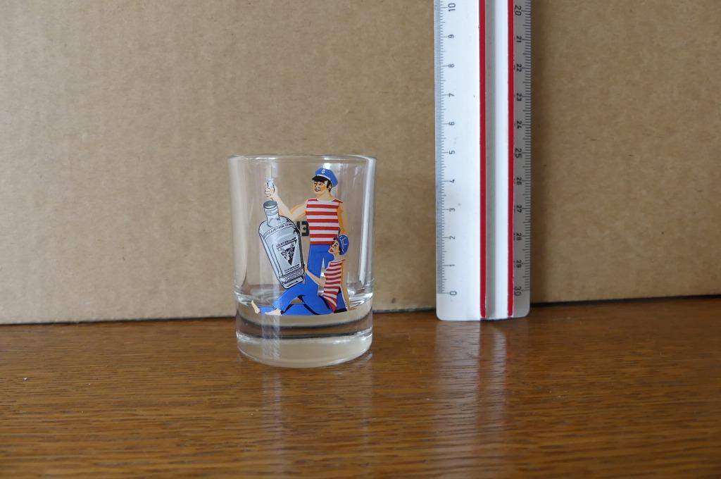 Glas Hertekamp, Verzamelen, Ophalen of Verzenden, Nieuw, Borrel- of Shotglas