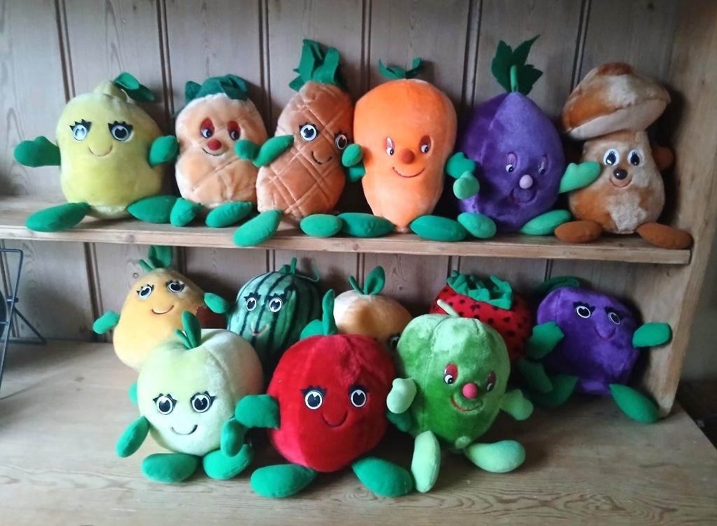 14 peluches fruits et légumes, Enfants & Bébés, Enlèvement, Comme neuf