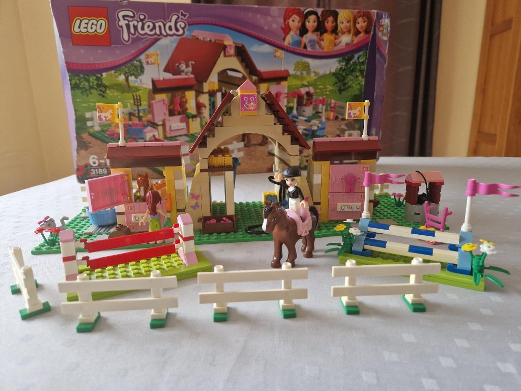 Lego Friends Schuur/Stallen + gratis set Traktor, Enlèvement, Comme neuf, Ensemble complet, Lego