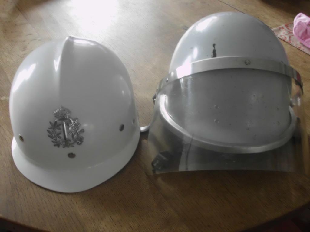 casque anti émeute, Enlèvement