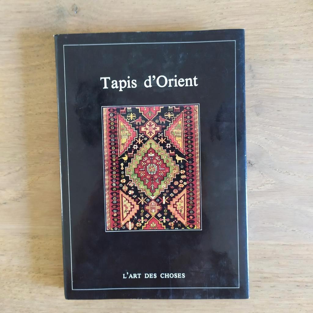 Tapis d'Orient L'Art des choses TBE, Enlèvement ou Envoi, Comme neuf, Autres sujets/thèmes