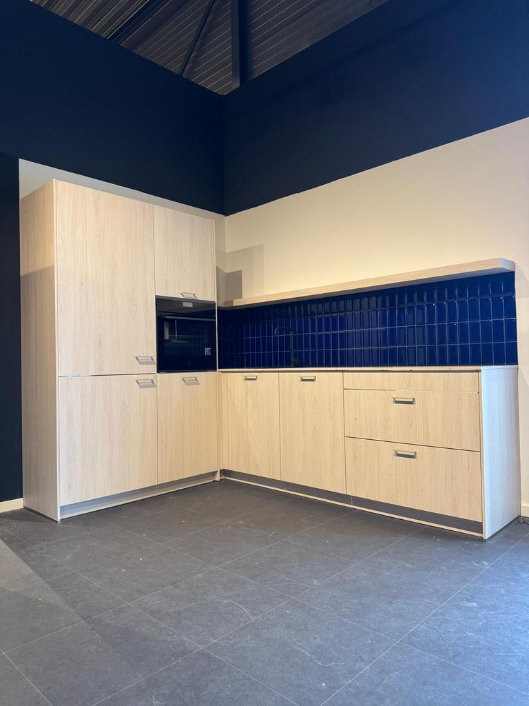 NOUVELLE salle d'exposition, cuisine d'angle + DÉMONTÉE, Enlèvement ou Envoi, Comme neuf, Cuisine d'angle