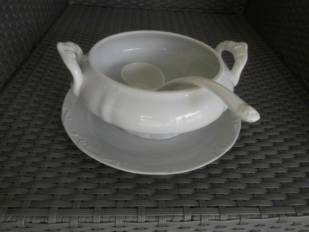 Soupière  + Assiette  + Louche  en Blanc, Antiquités & Art, Antiquités | Céramique & Poterie, Enlèvement ou Envoi
