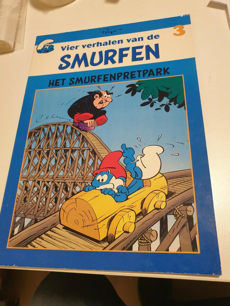 4 verhalen van de SMURFEN DEEL 3 : het smurfenpretpark, Verzamelen, Stripfiguren, Ophalen of Verzenden, Smurfen, Zo goed als nieuw